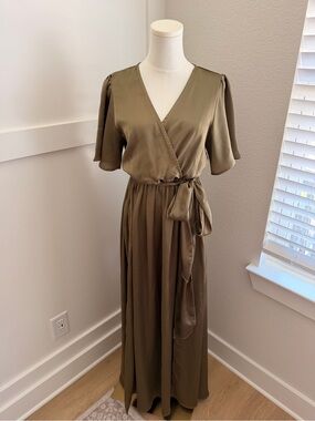 Baltic Born Olive Green Satin V-Neck Maxi Dress – Size Large